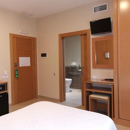 Hostal Acueducto Los Milagros メリダ エクステリア 写真