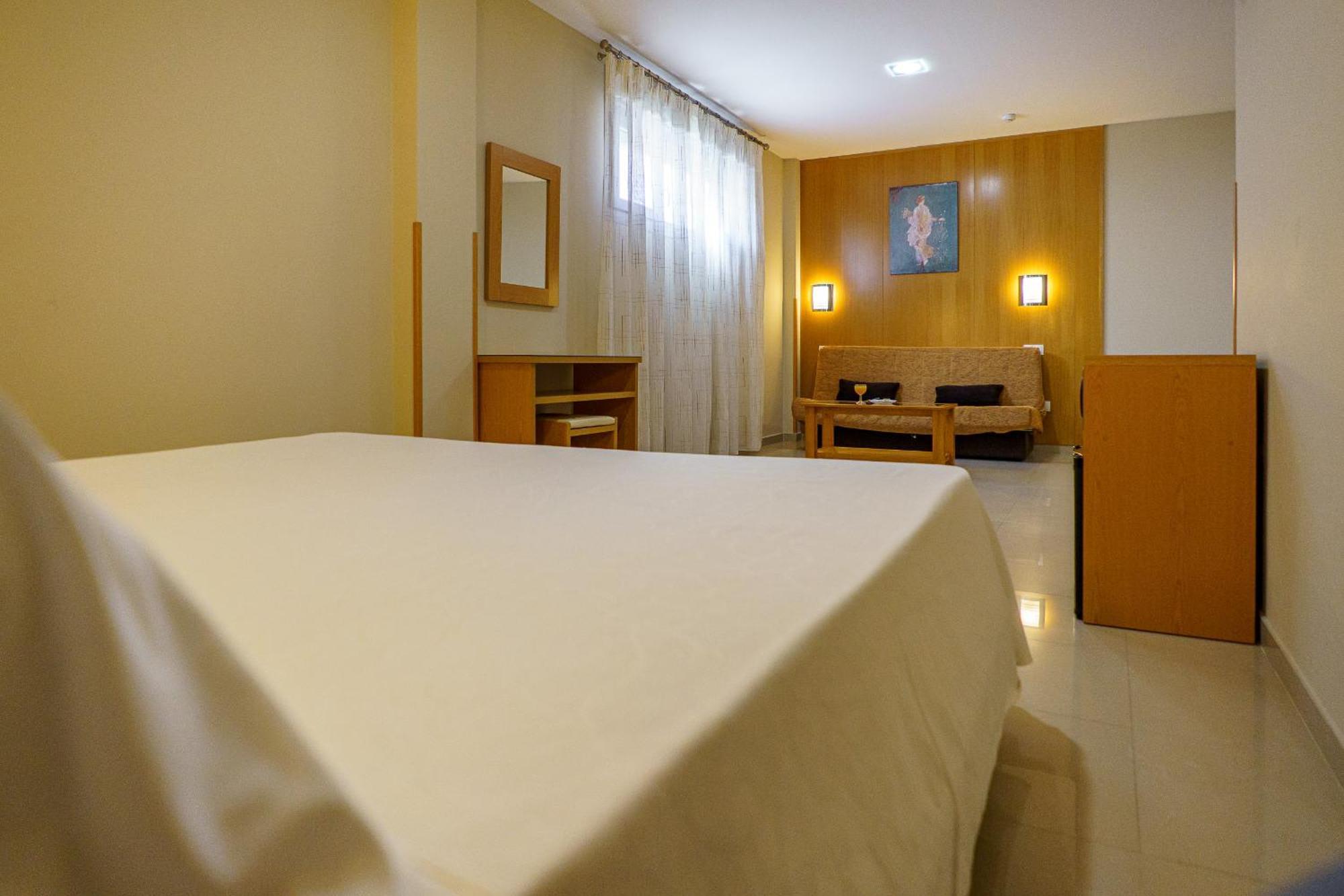 Hostal Acueducto Los Milagros メリダ エクステリア 写真
